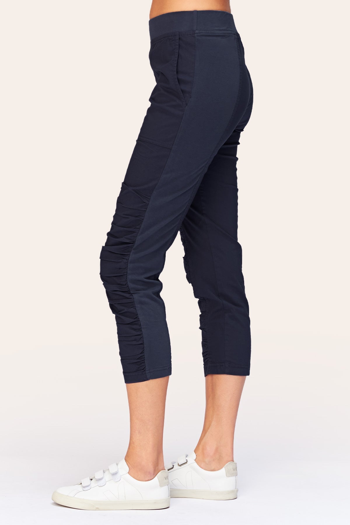 Core by XCVI Geyser Crop