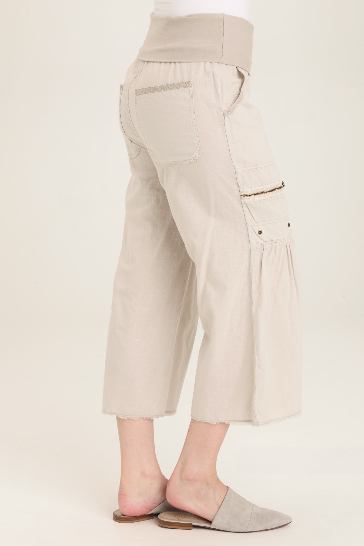 Wearables Pasqual Crop