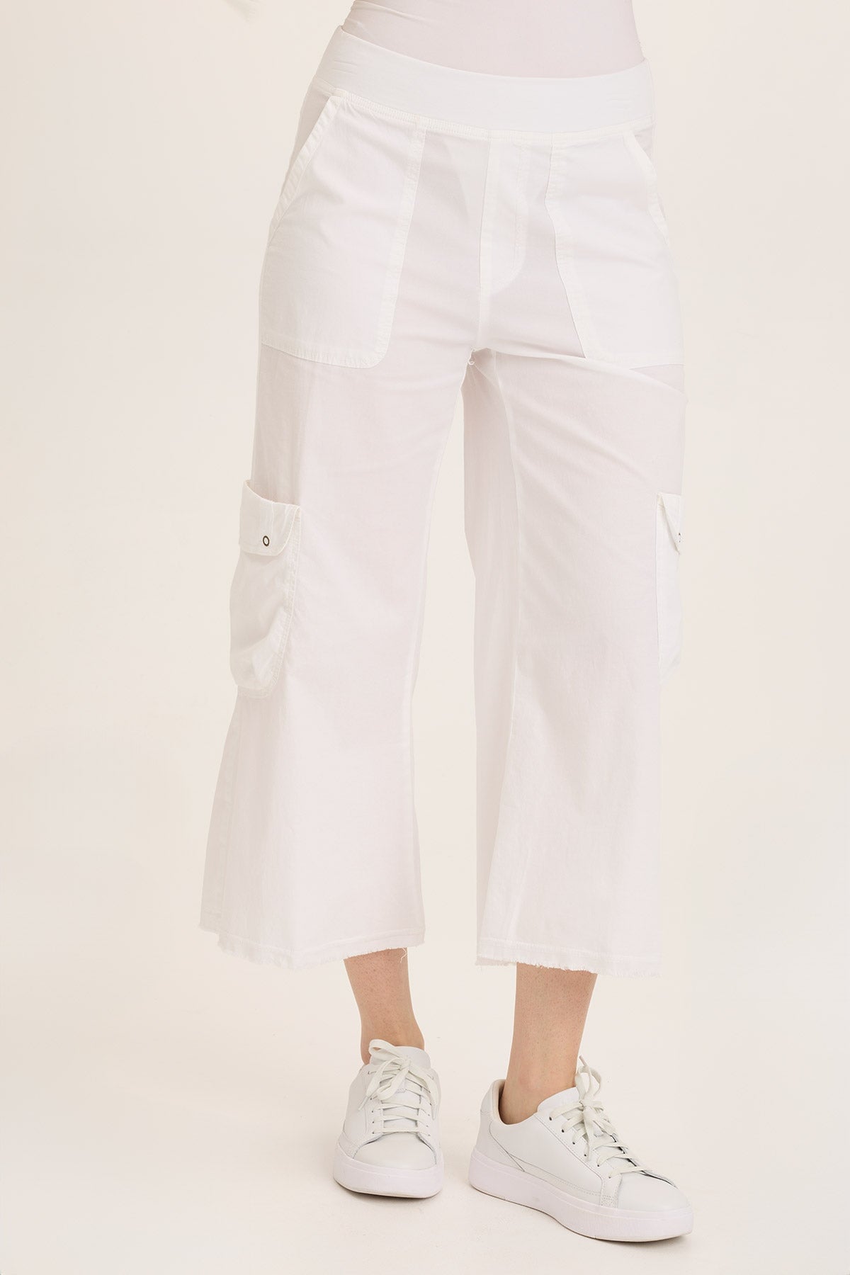 Wearables Femke Stretch Poplin Cargo Crop 