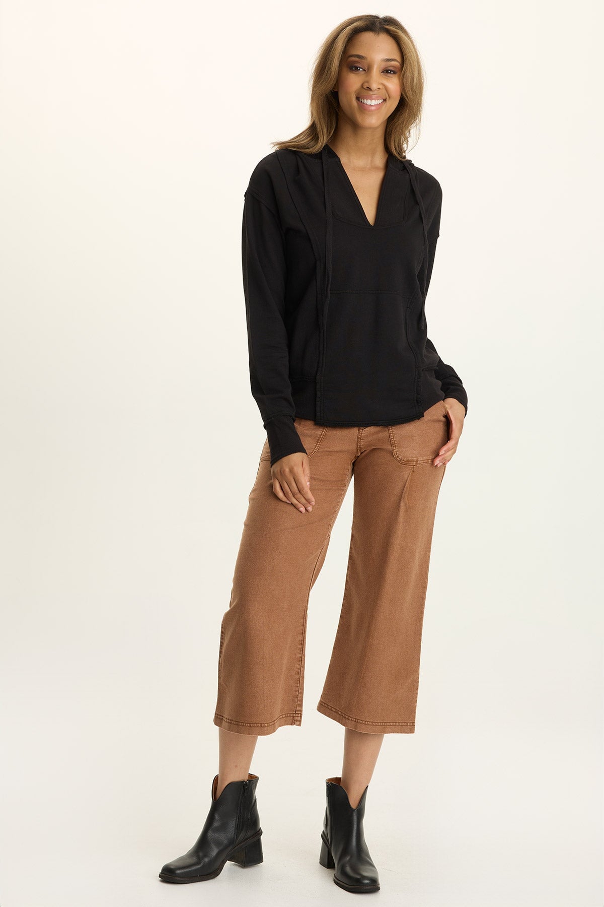 Wearables Eileen Twill Wide-Leg Crop Pant 